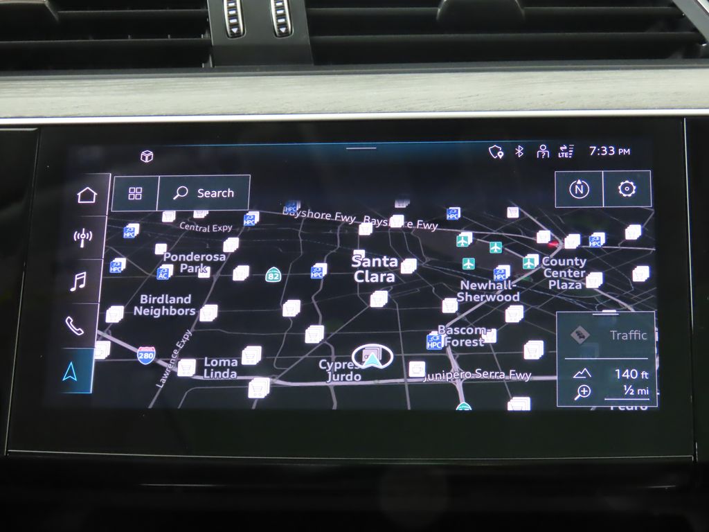 Thumbnail: 2024 Audi Q8 e-tron - 19