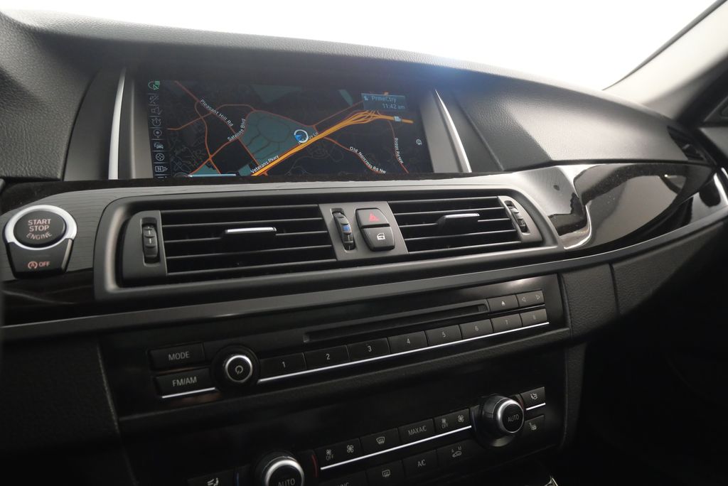 2016 BMW 5 Series 535i 25