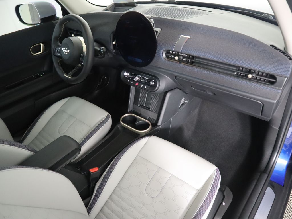 Thumbnail: 2025 MINI Cooper - 17