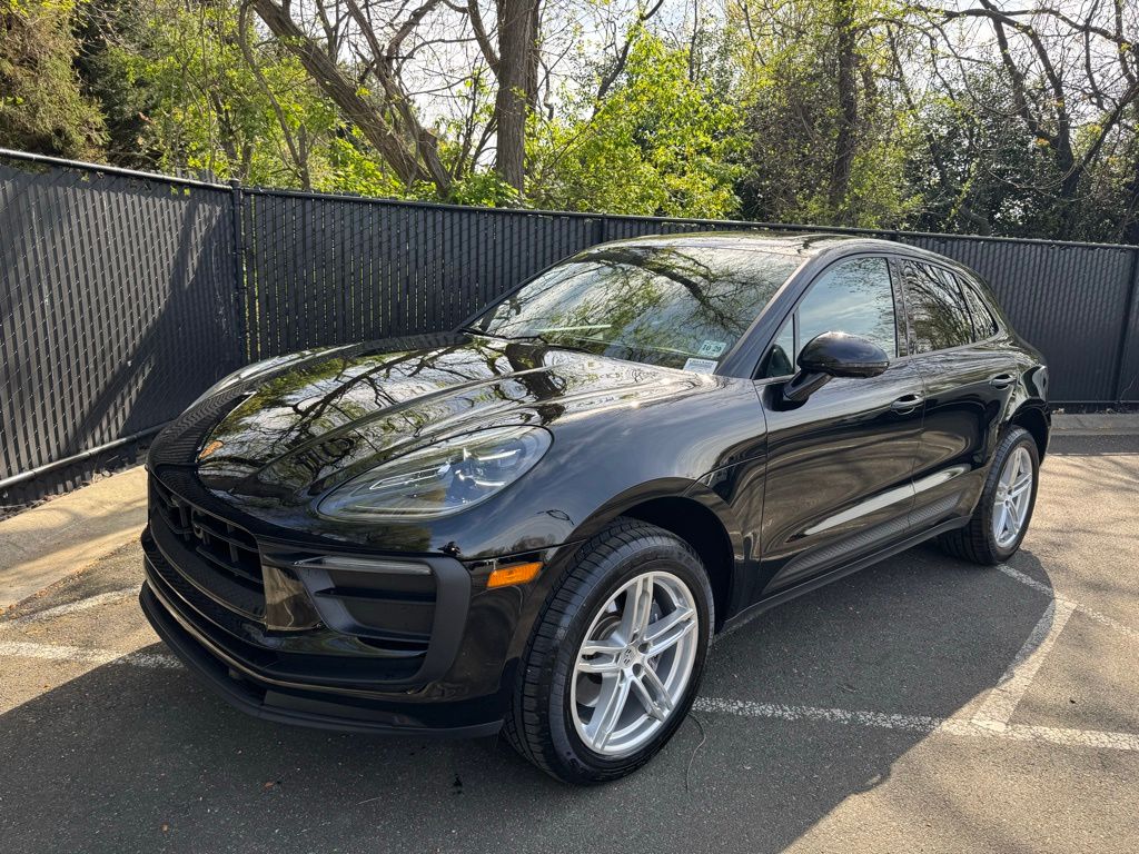 2025 Porsche Macan  -
                  West Long Branch, NJ