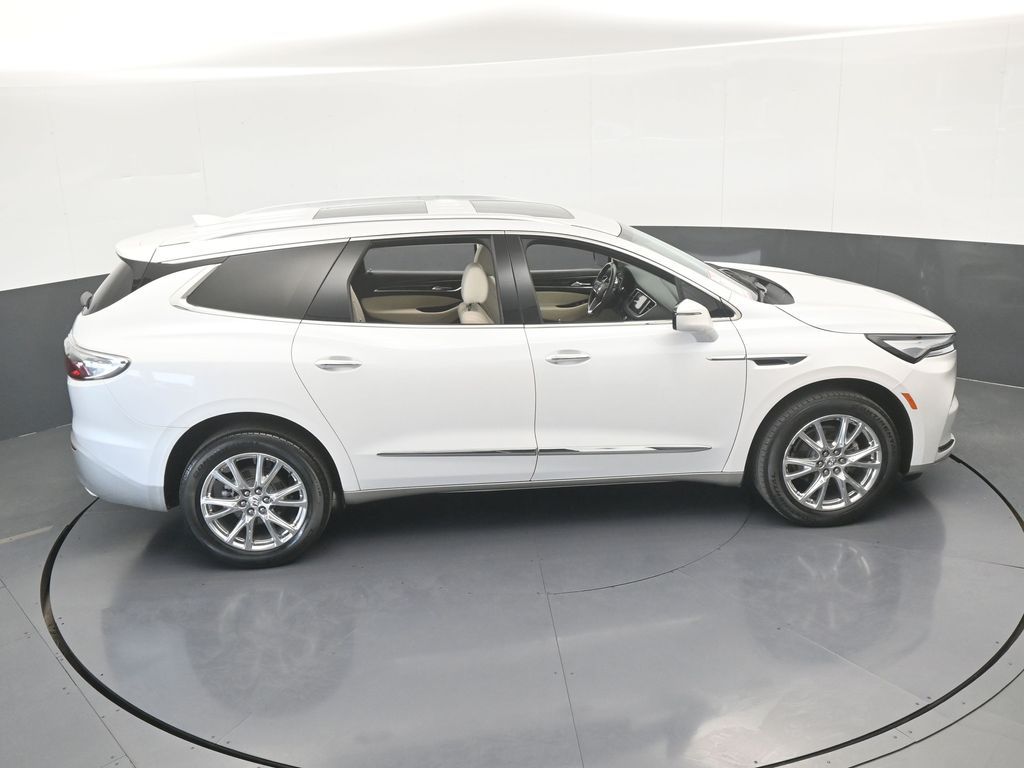 Used 2024 White Frost Tricoat Buick Essence image 58