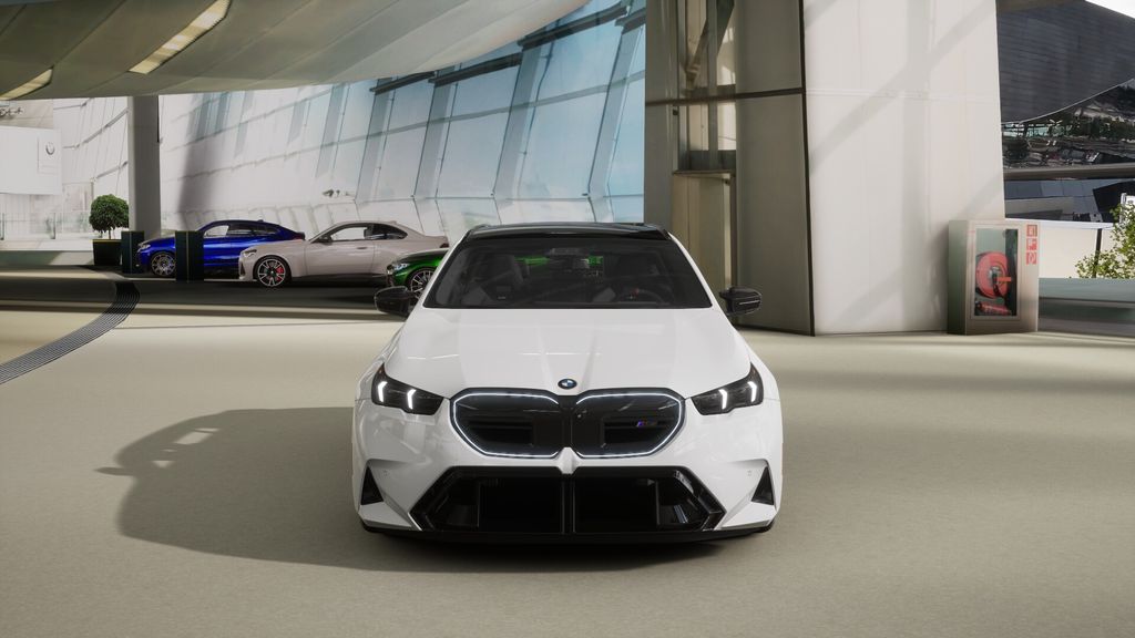 Thumbnail: 2026 BMW M5 - 3