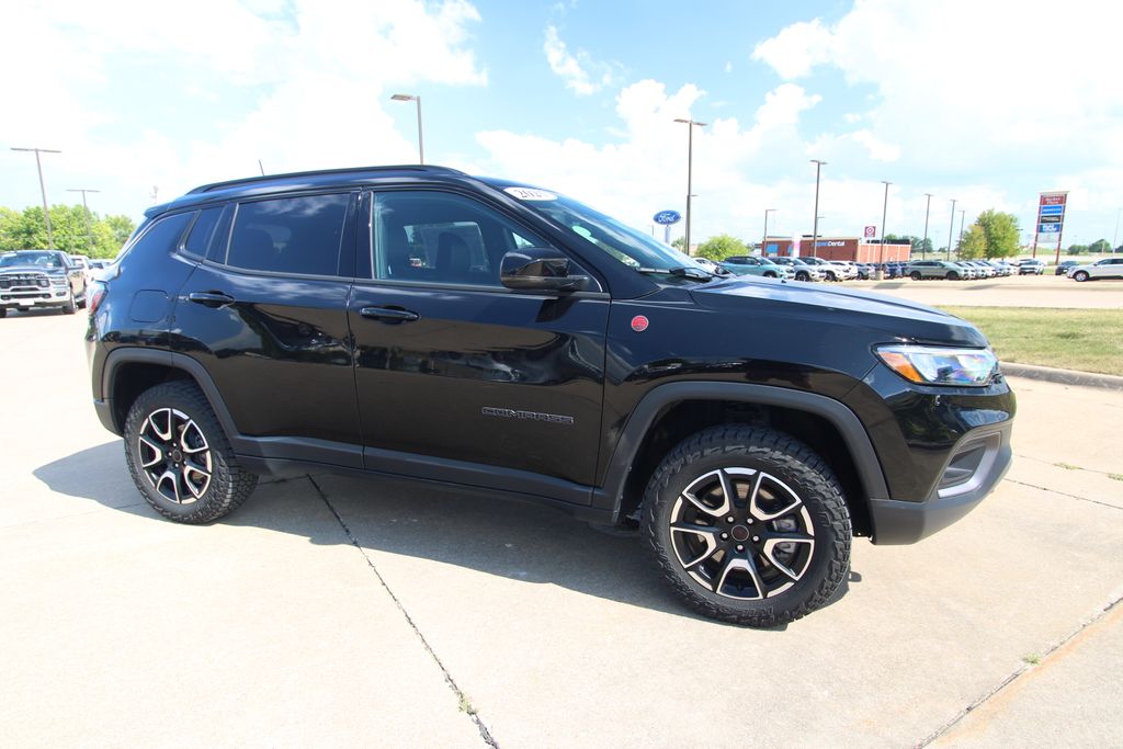 Used 2025 Jeep Compass SUV