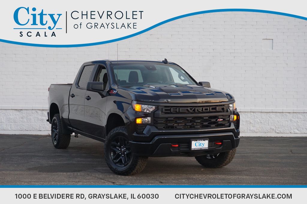 Black 2026 Chevrolet Silverado 1500 Custom Trail Boss Crew Cab 4WD Pickup Truck Four-Wheel Drive 8-Speed Automatic