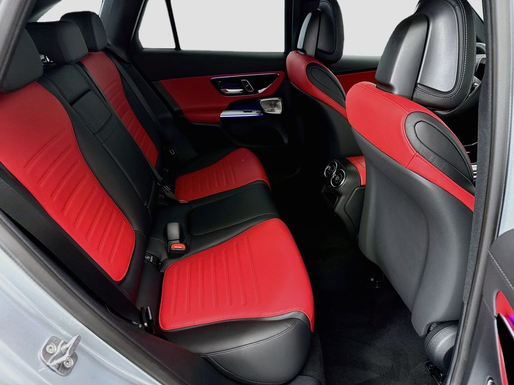 Thumbnail: 2027 Mercedes-Benz GLC - 21