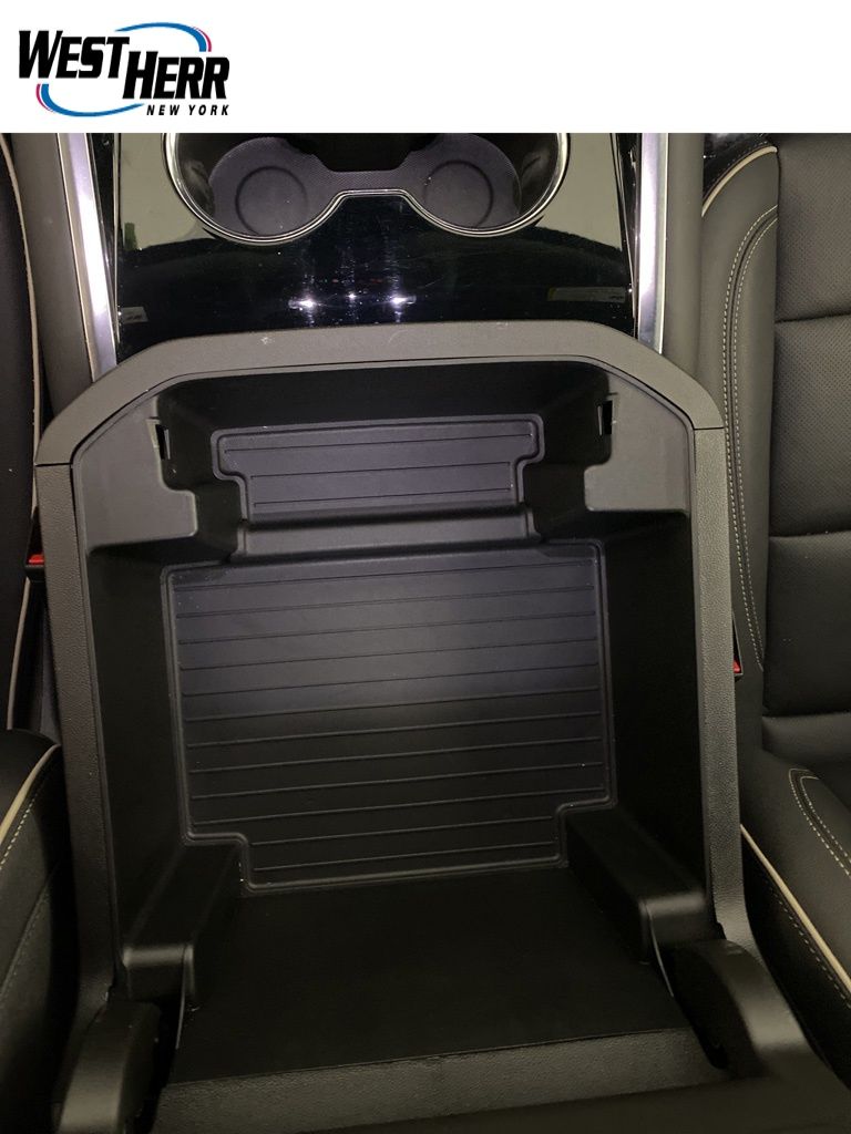 Used 2025 Gray Chevrolet Premier image 7