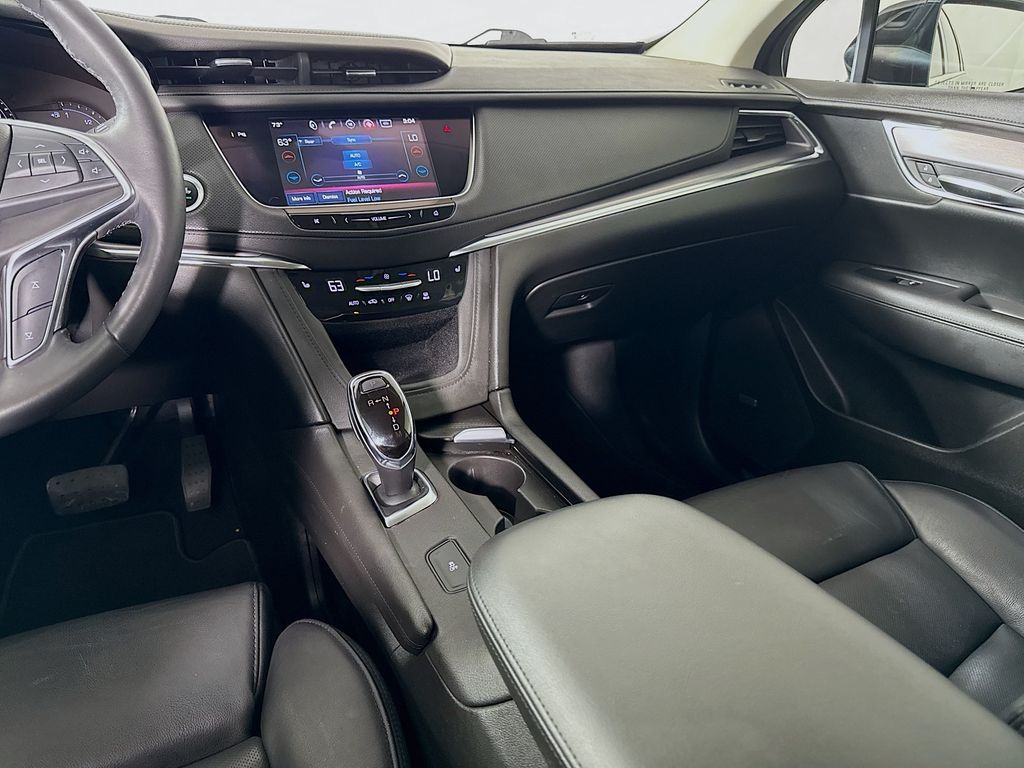2017 Cadillac XT5 Luxury 24