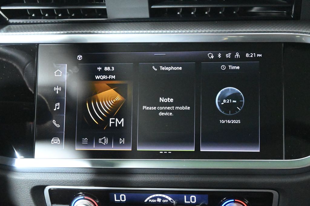 Thumbnail: 2025 Audi Q3 - 17