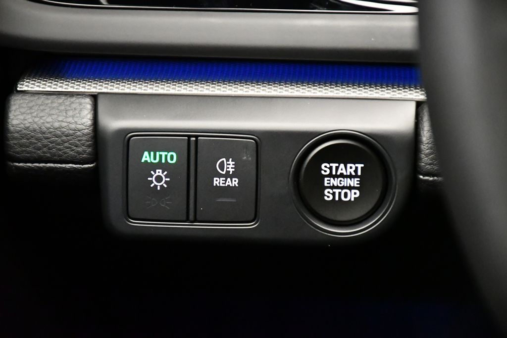 Thumbnail: 2026 Porsche Panamera - 25