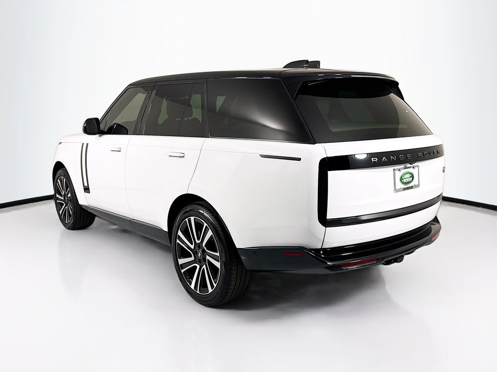 Thumbnail: 2023 Land Rover Range Rover - 7
