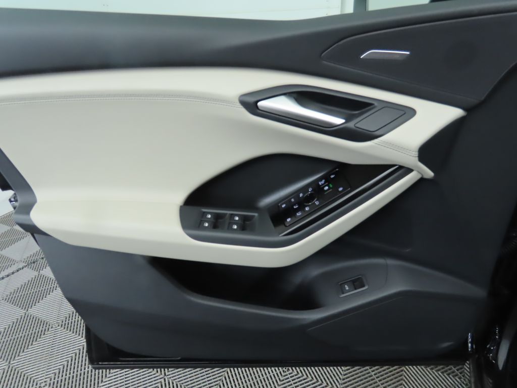 2025 Audi Q6 e-tron Premium 26