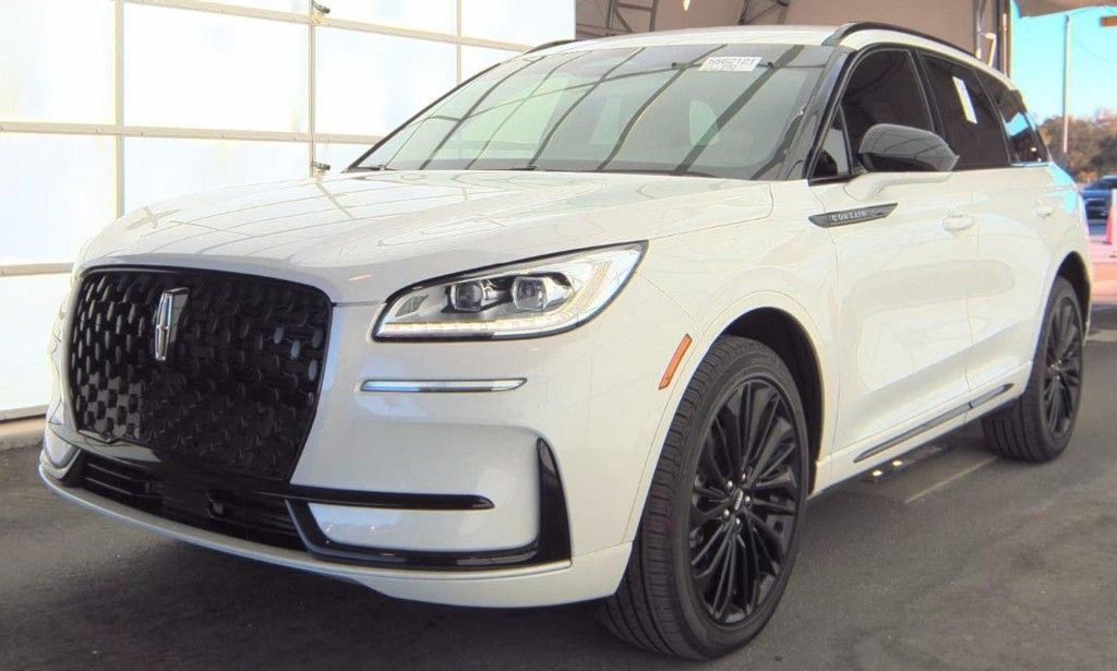 2023 Lincoln Corsair Reserve FWD