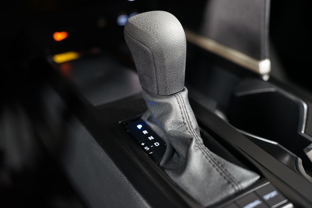 2025 Toyota Camry LE 22
