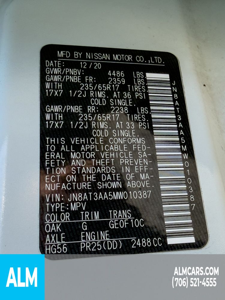 Used 2021 White Nissan S image 20