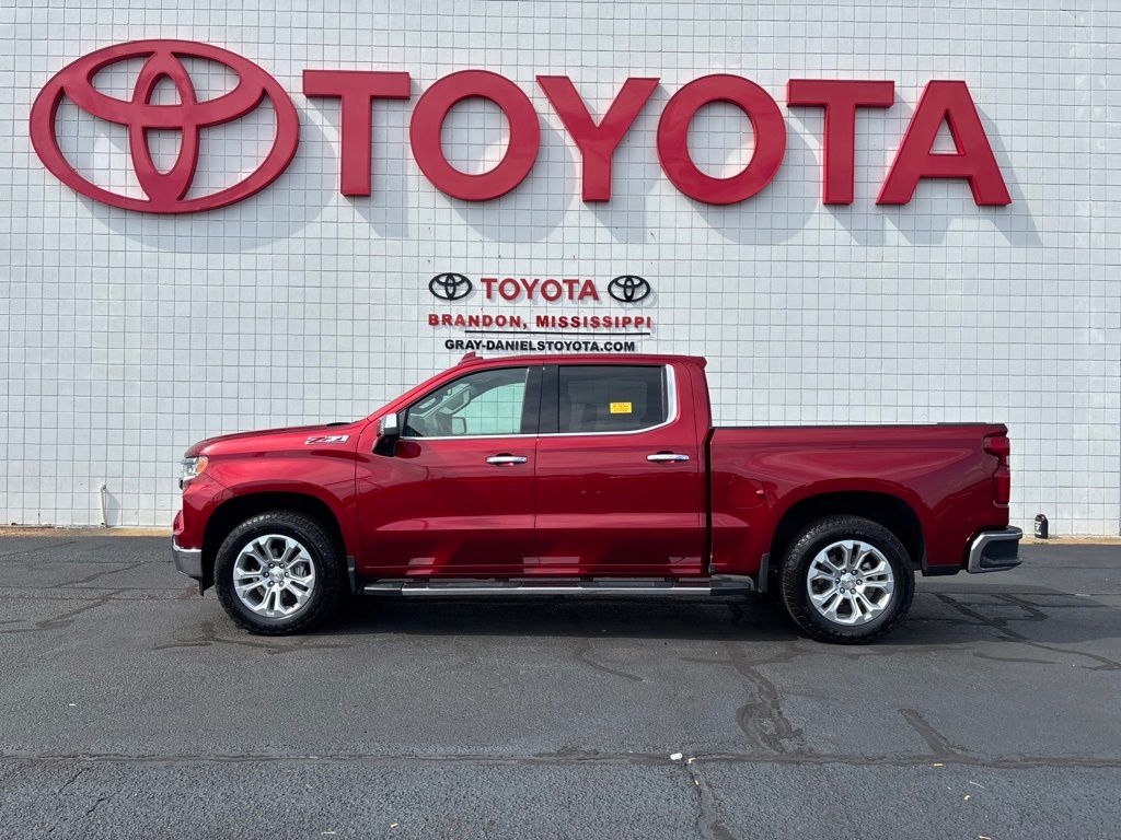 Used 2025 Chevrolet Silverado 1500 Truck