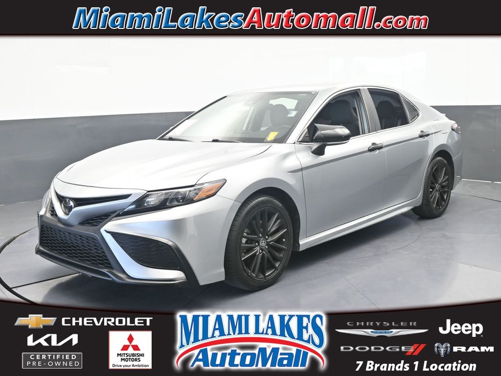 Celestial Silver Metallic 2023 Toyota Camry Sedan Front-Wheel Drive 8-Speed Automatic