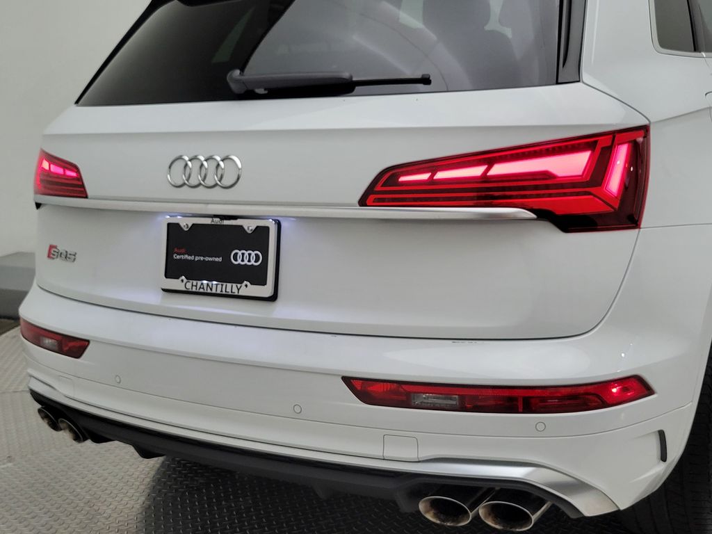 Thumbnail: 2023 Audi SQ5 - 7