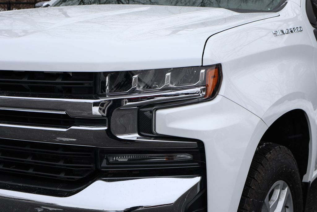 2021 Chevrolet Silverado 1500 LT 3