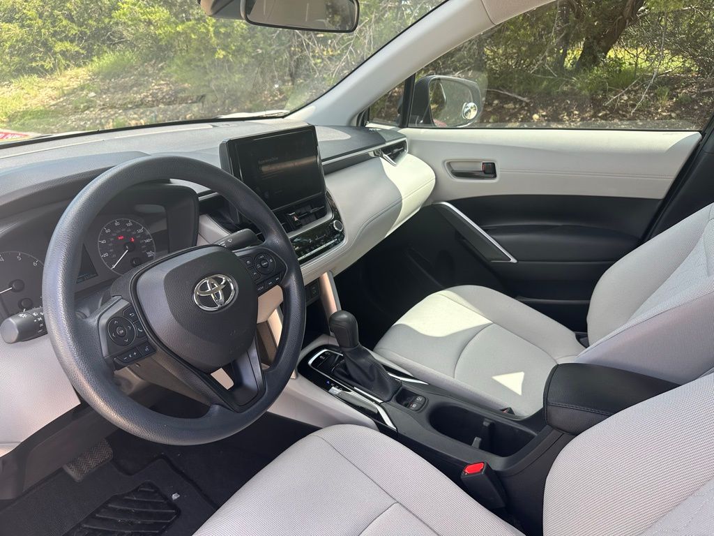 2023 Toyota Corolla Cross L 5