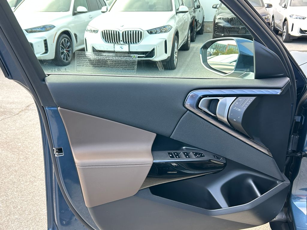 Thumbnail: 2026 BMW X3 - 11