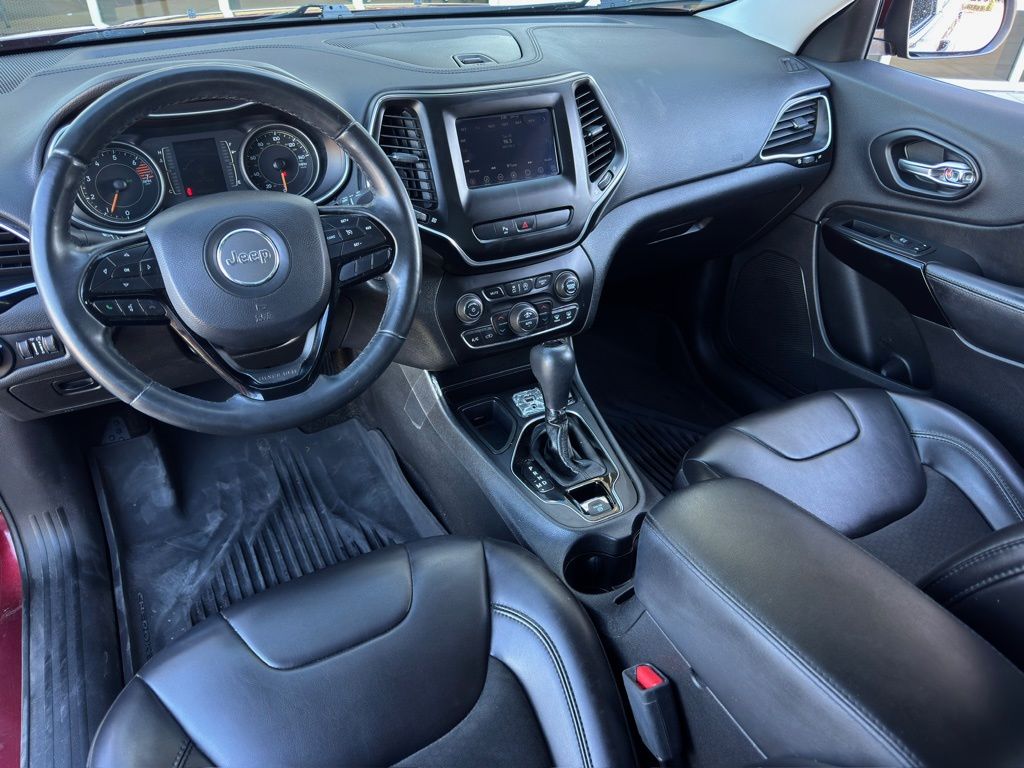 2019 Jeep Cherokee Altitude Red at Durrett Motor Company