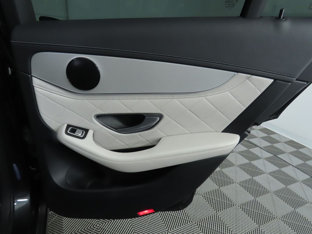 Thumbnail: 2020 Mercedes-Benz GLC - 27