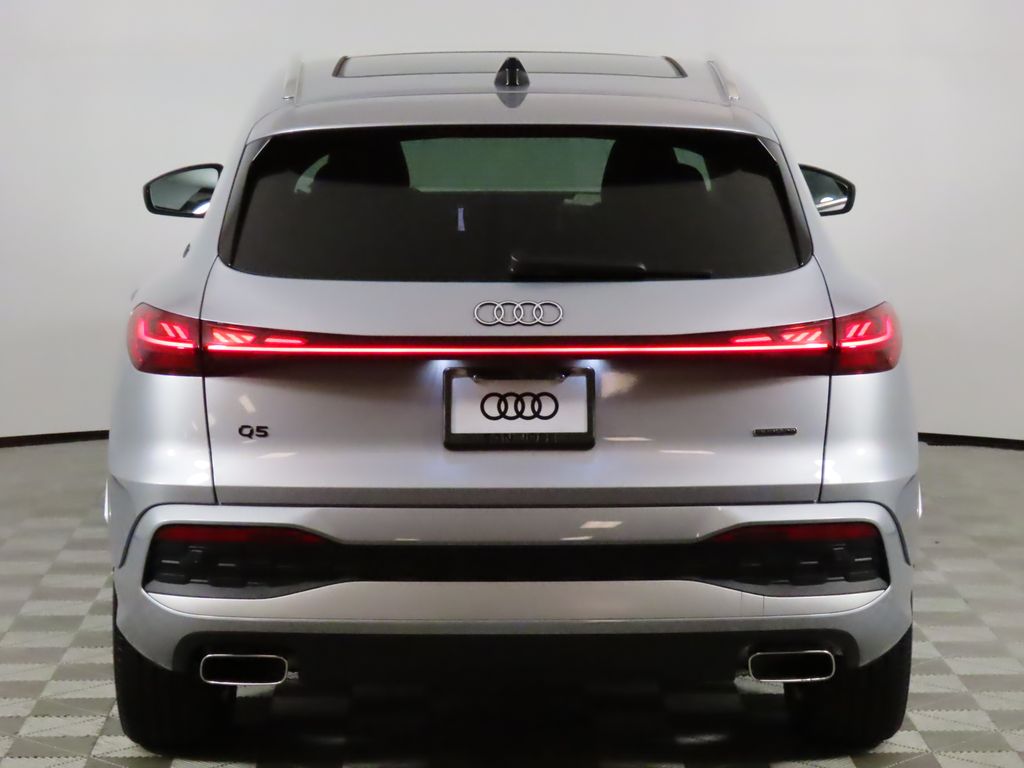 Thumbnail: 2025 Audi Q5 - 4