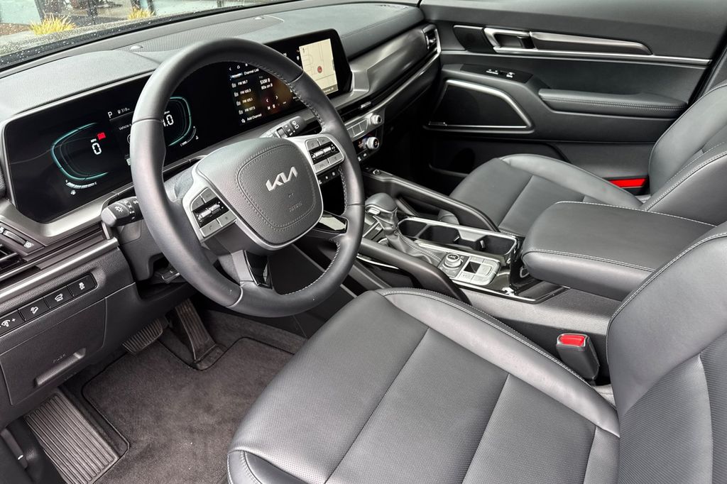 used 2025 Kia Telluride car, priced at $36,937