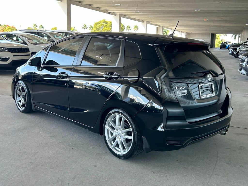 Used 2019 Honda Fit LX with VIN 3HGGK5H46KM734186 for sale in Miami, FL