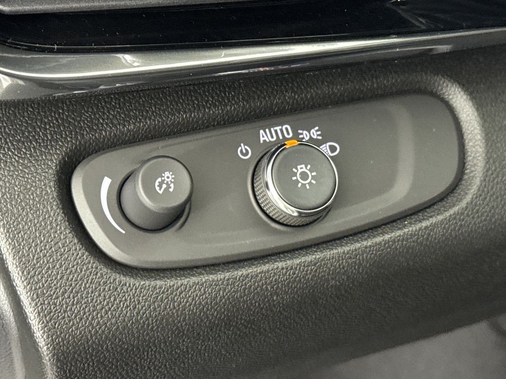 new 2026 Buick Envista car, priced at $29,235