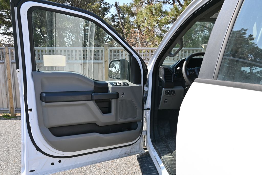 2018 Ford F-150 XL 8
