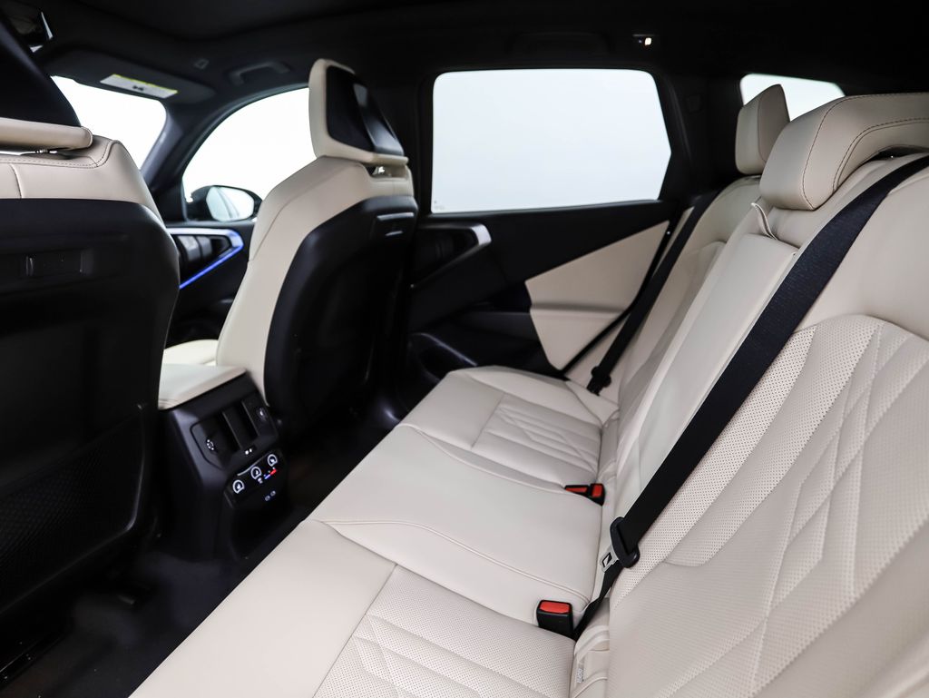 Thumbnail: 2025 BMW X3 - 22