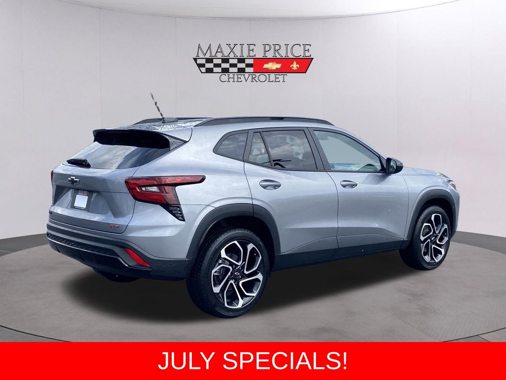 Used 2024 Chevrolet Trax SUV