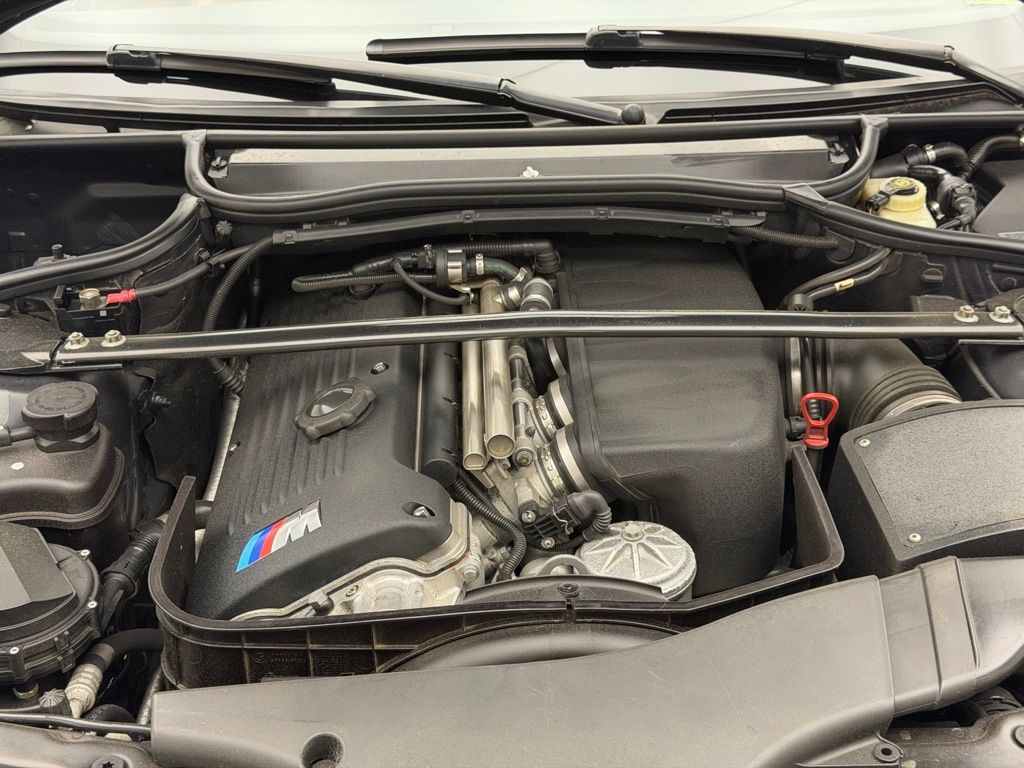 Thumbnail: 2005 BMW M3 - 29