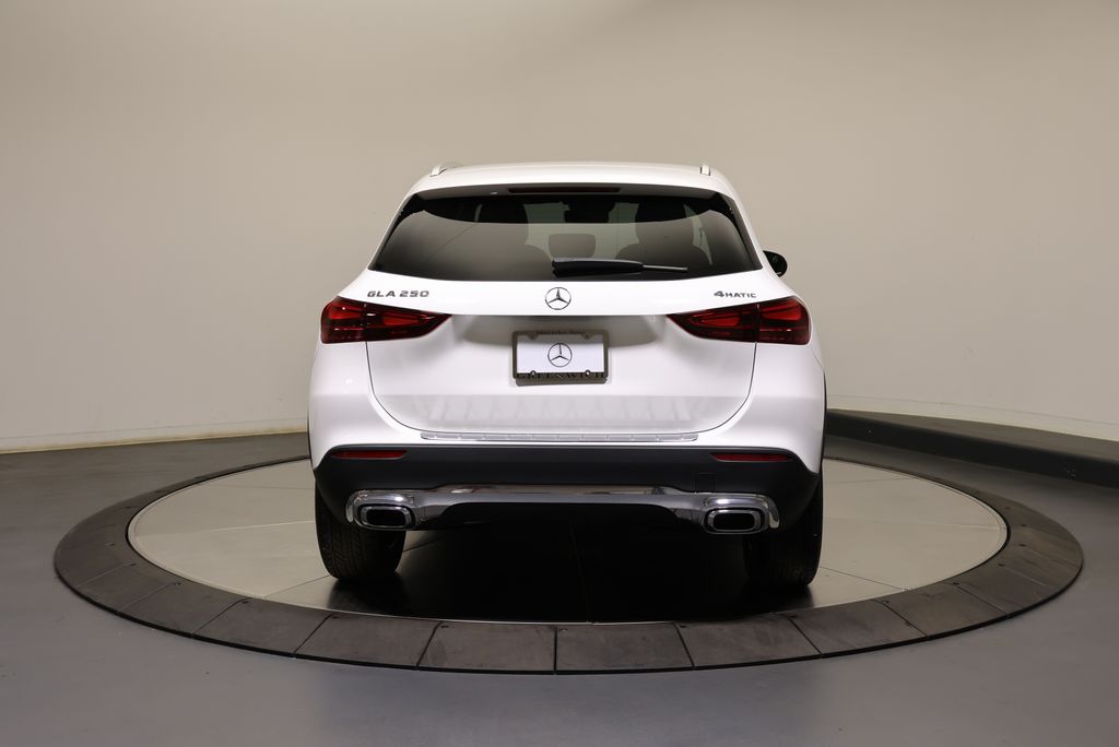 Thumbnail: 2026 Mercedes-Benz GLA - 6
