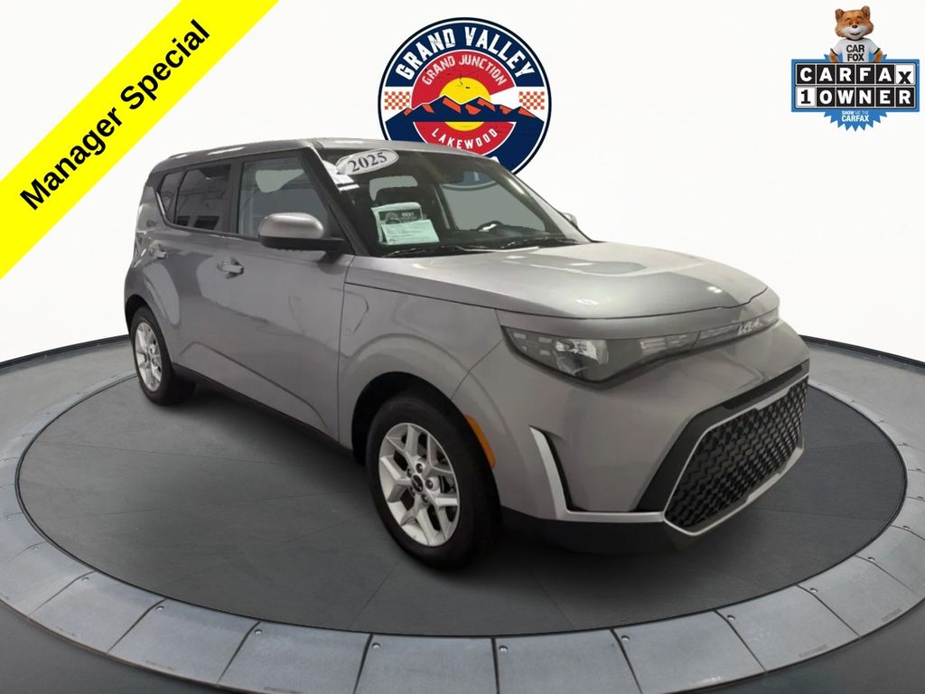 Silver 2025 Kia Soul SUV / Crossover Front-Wheel Drive Automatic