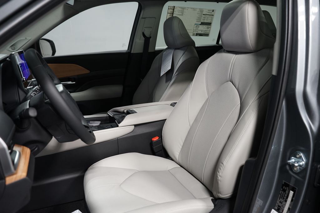 Thumbnail: 2026 Toyota Grand Highlander - 28