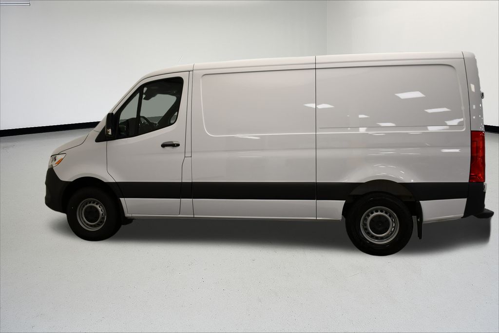 Thumbnail: 2026 Mercedes-Benz Sprinter - 5