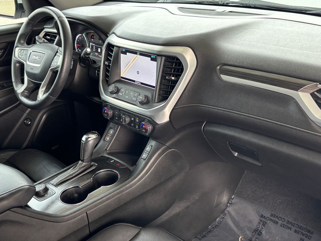 Thumbnail: 2017 GMC Acadia - 22