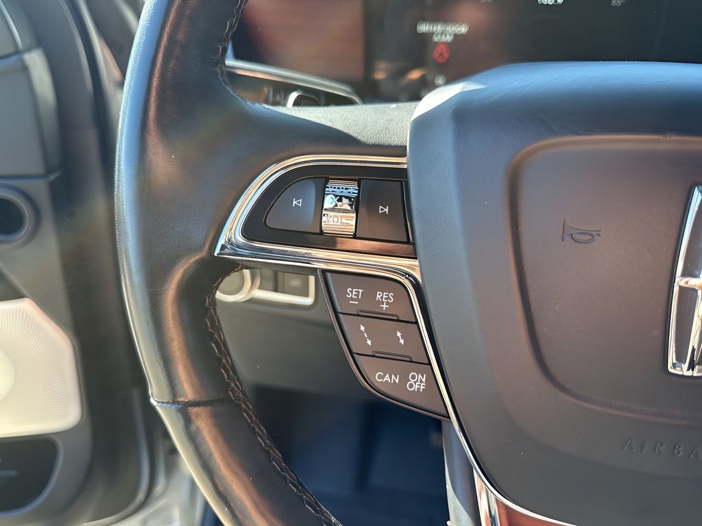 Used Car 2021 Lincoln Navigator  Reserve For Sale Under $50,000 In Austin, Texas