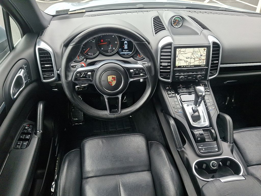 Thumbnail: 2015 Porsche Cayenne - 11