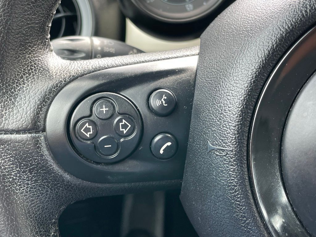 2015 MINI Cooper Base 15