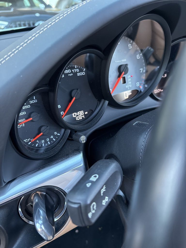 Thumbnail: 2017 Porsche 911 - 11