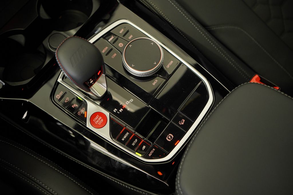 Thumbnail: 2025 BMW X4 - 19
