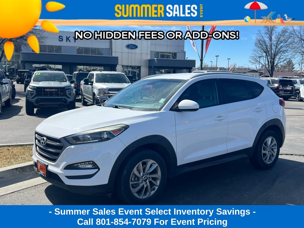 Dazzling White 2016 Hyundai Tucson 2.0L SE FWD SUV / Crossover Front-Wheel Drive 6-Speed Automatic Overdrive