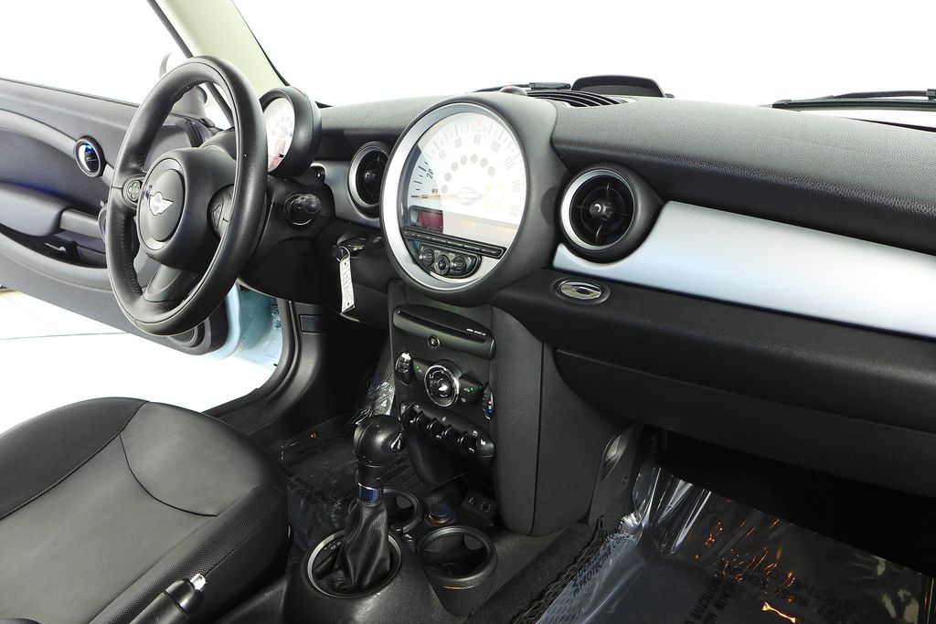 Thumbnail: 2013 MINI Cooper - 13
