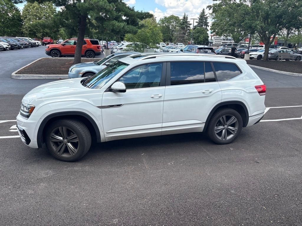 Used 2019 White Volkswagen 3.6L V6 SEL R-Line image 4
