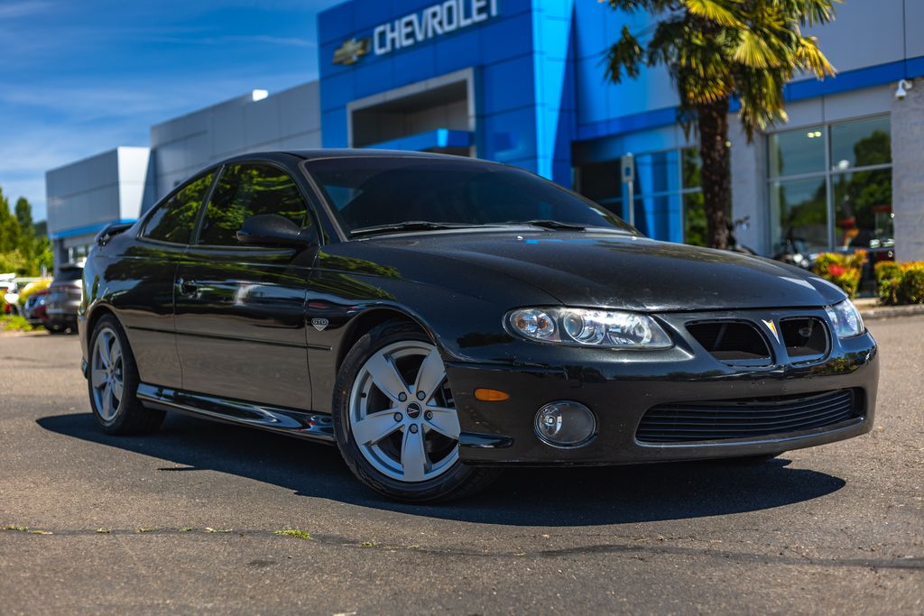 Phantom Black Metallic 2004 Pontiac GTO Coupe Coupe Rear-Wheel Drive 4-Speed Automatic Overdrive