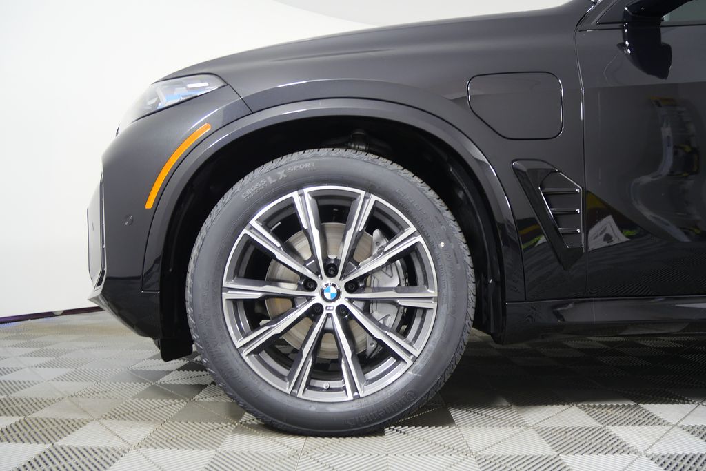 Thumbnail: 2026 BMW X5 - 7