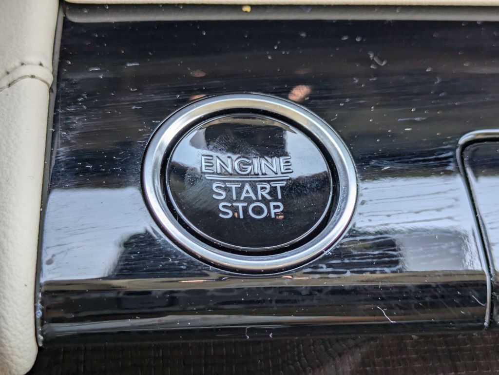 2027 Lincoln Navigator Reserve L